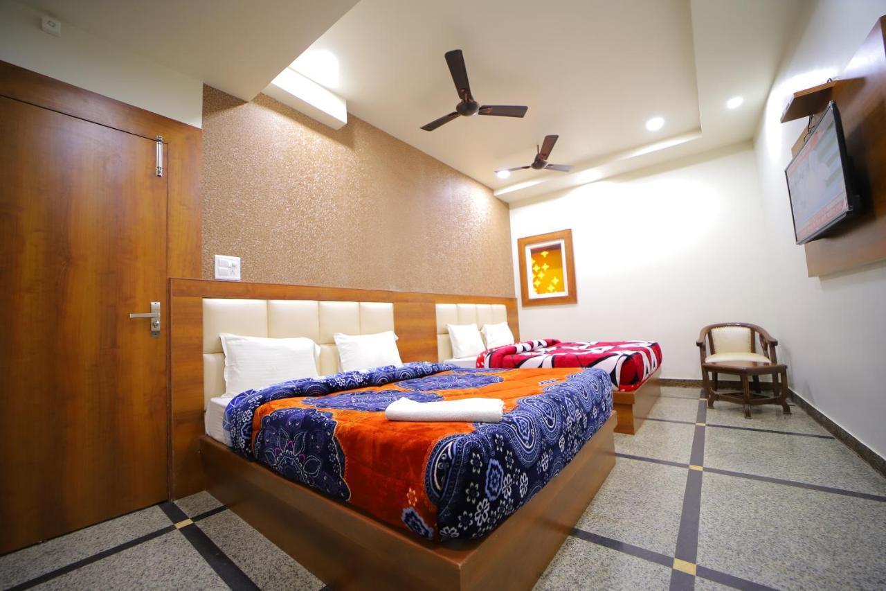 Hotel Royal Phoenix Agra  Exteriér fotografie